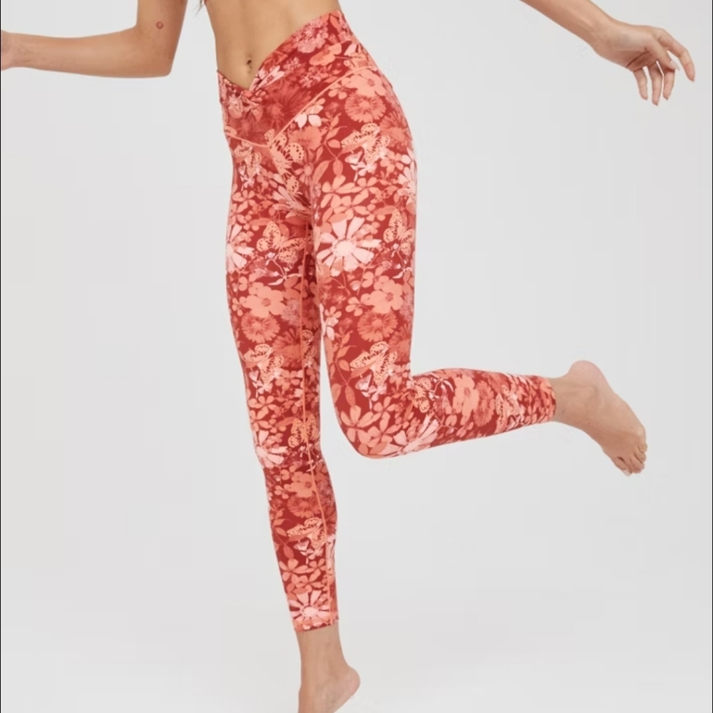 Aerie  OFFLINE By Aerie  Seamless 7/8 Leggings Size Small